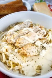 chicken alfredo pasta